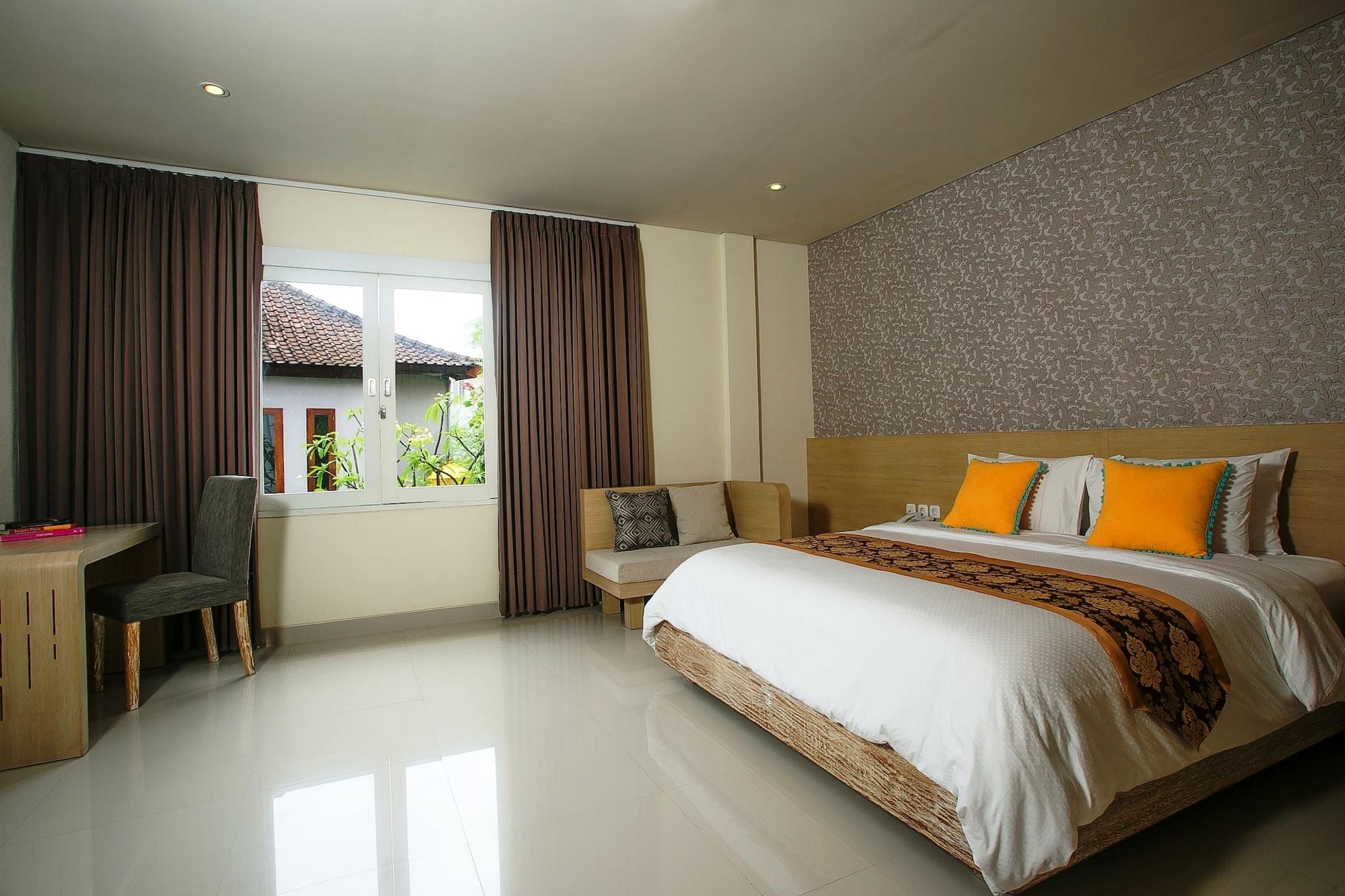 มหาลักษมี บูทิก โฮเต็ล Hotel ซานูร์ ภายนอก รูปภาพ