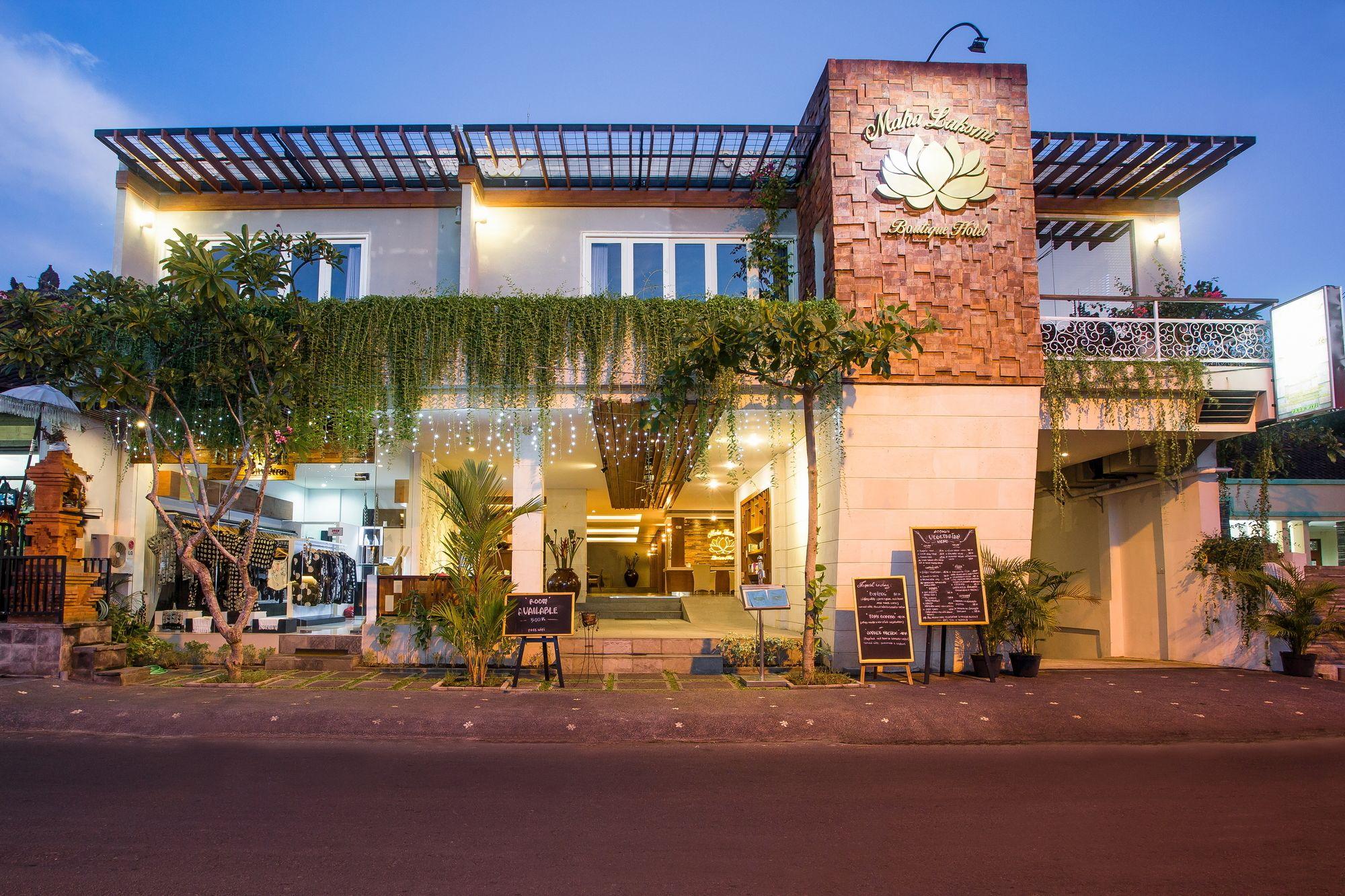 มหาลักษมี บูทิก โฮเต็ล Hotel ซานูร์ ภายนอก รูปภาพ